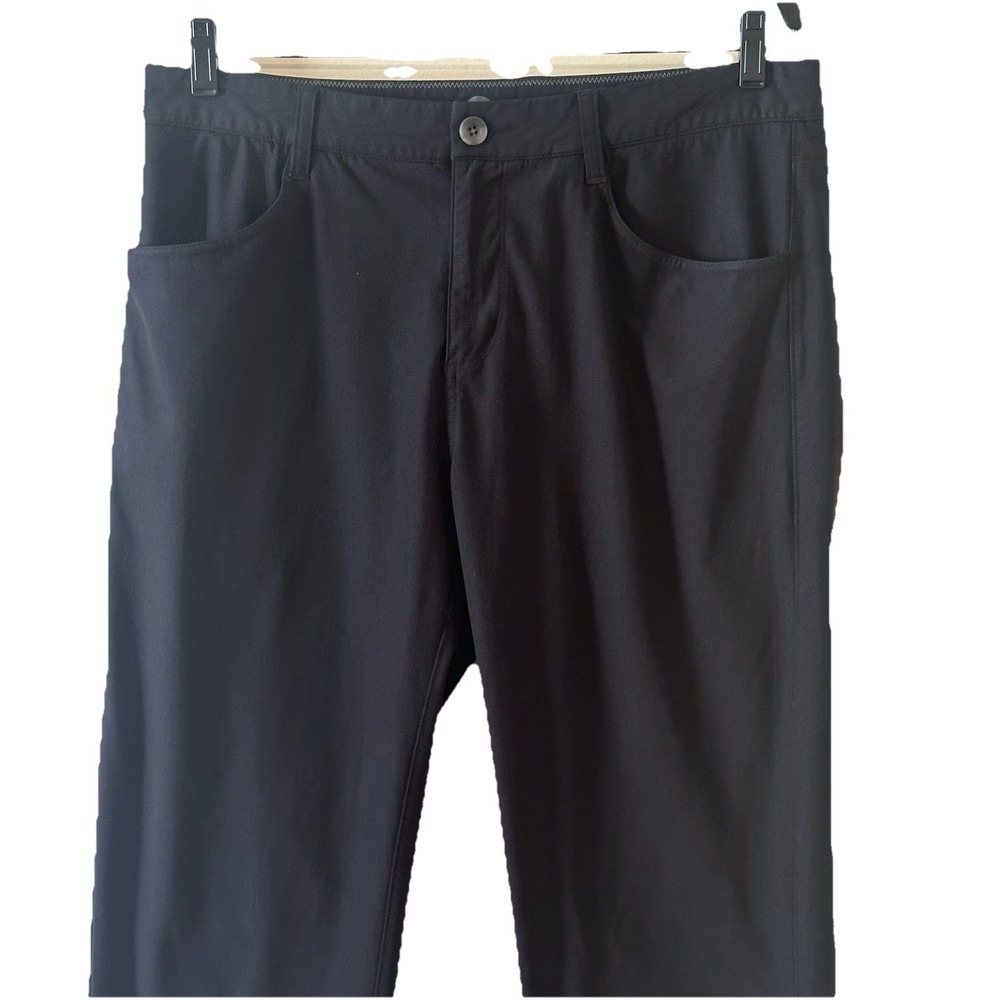 Vuori Black Meta Pant Athletic Slim Fit Performance Chino 5 Pocket Mens Sz 33x30 - Picture 2 of 16